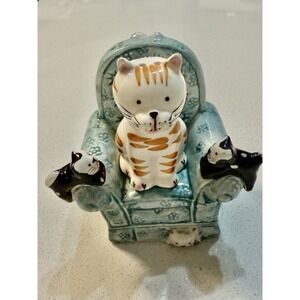 Vtg C. I. Cat In Chair Salt Pepper‎ Shakers White Tabby Cat